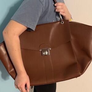 Elegant Brown Leather large bag used